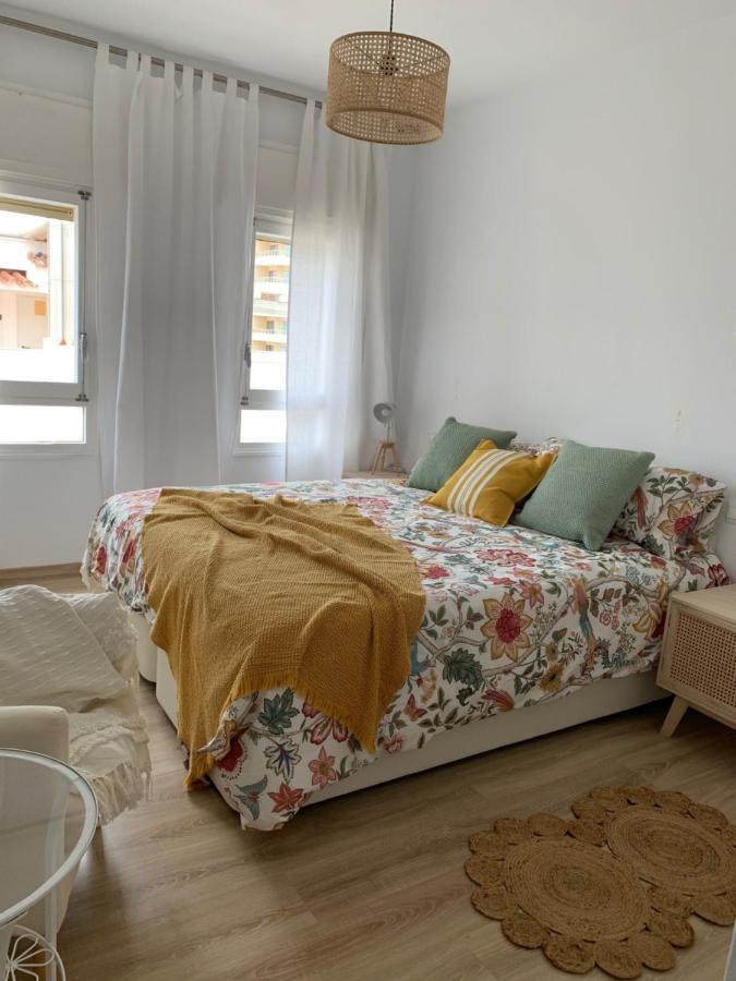 Perla Del Sol Apartment Torremolinos Bagian luar foto